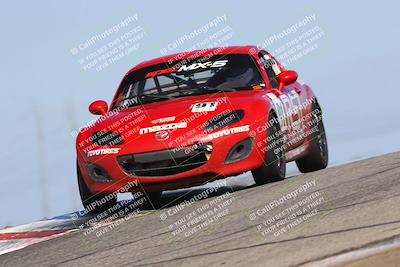 media/Oct-26-2025-CalClub SCCA (Sun) [[8ce1e69566]]/Group 2/Grapevine/